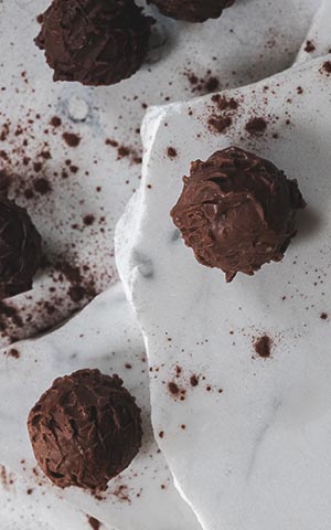 Milk Chocolate and Dalwinney whisky Truffles - Image 2