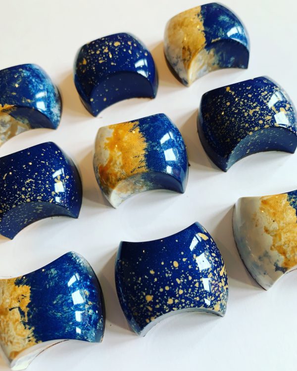 Hand-Painted Artisan Chocolates – Luxury Belgian Chocolate Gift Boxes (24) - Image 2