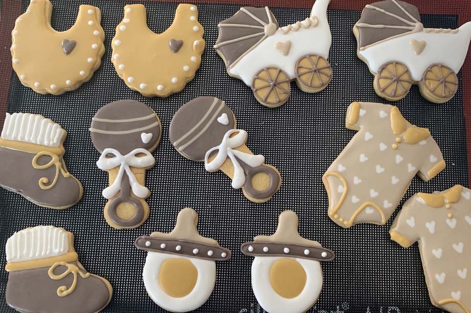 Hand Iced Baby Shower Biscuits - Image 3