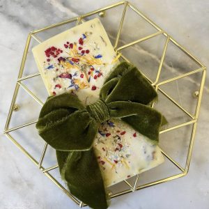 White Chocolate Floral and Raspberry Bar